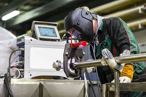 Actualización de una máquina industrial con equipos modernos